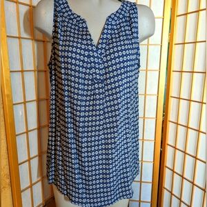 🆕 Anne Carson, graphic top, LG , NEW with tags.